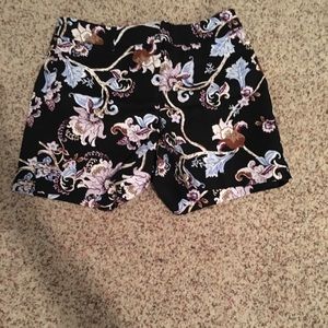Women’s White House black market shorts